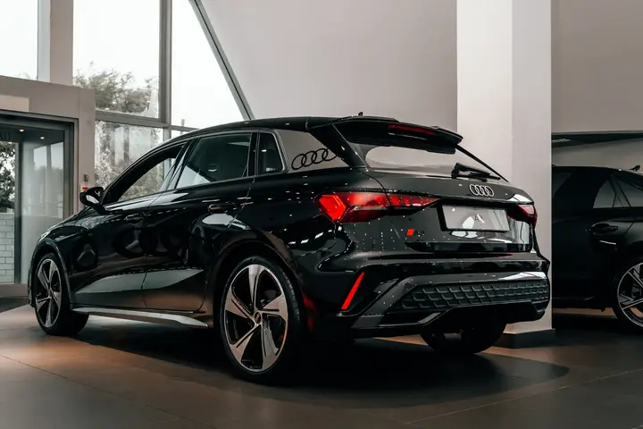 Audi Centre Claremont / 15