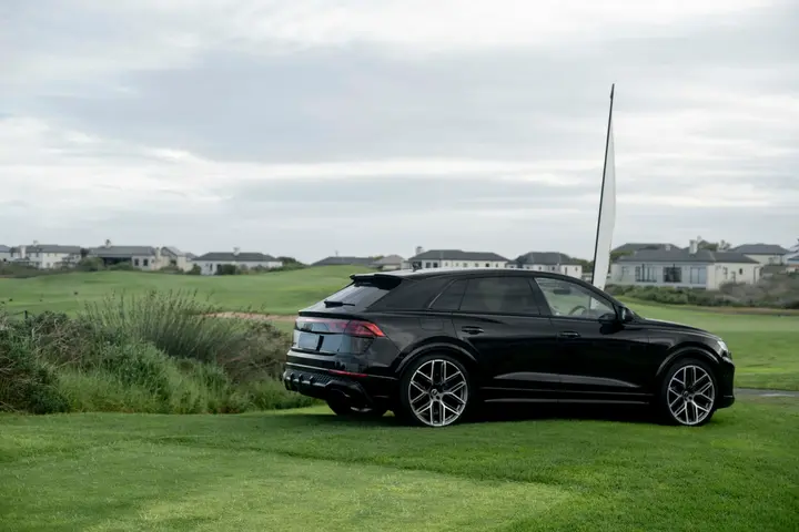 Audi Centre Claremont / 24