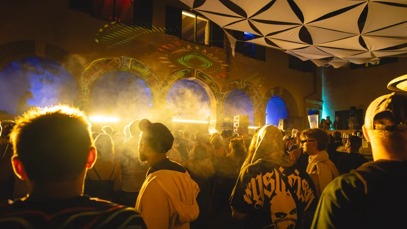 Concerts & nightlife / 04