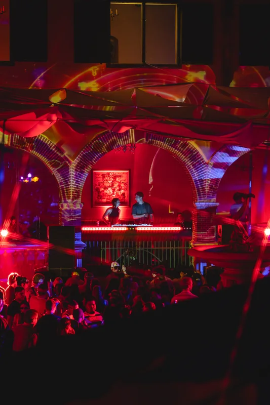 Concerts & nightlife / 10