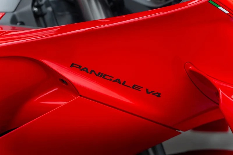 Ducati Claremont / 35