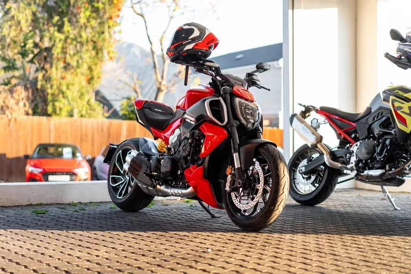 Ducati Claremont / 07