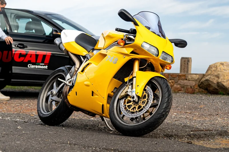 Ducati Claremont / 44