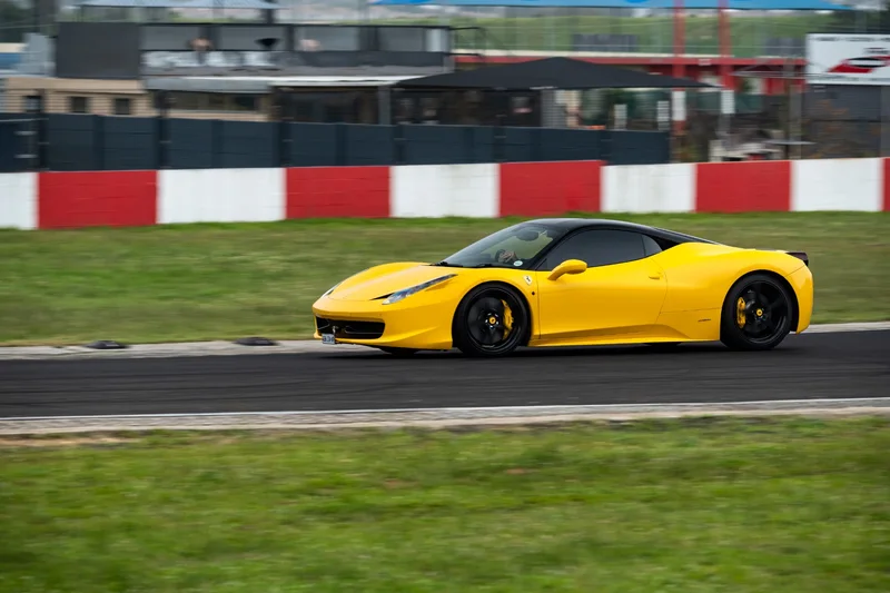 Scuderia Ferrari Cape Town / 22