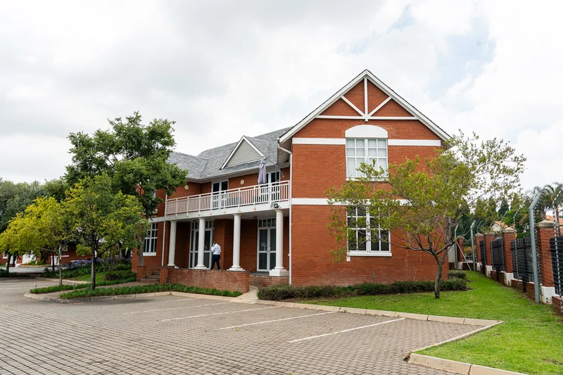 iSpine / iSpine premises